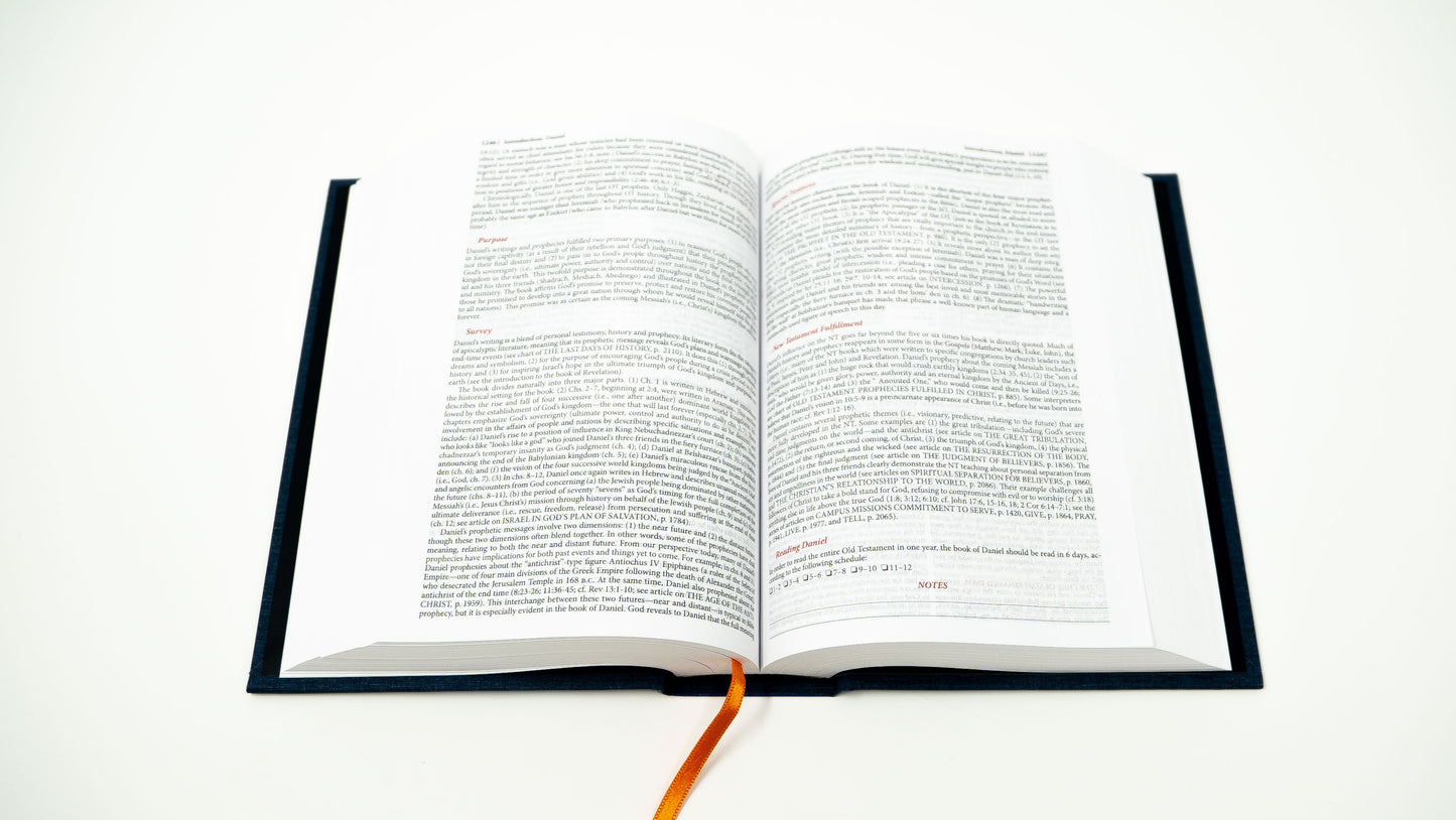 NLT Student - Hardcover